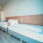 Apartment Centrum Szkoleniowo - Noclegowe Hhm Hegelmann O *