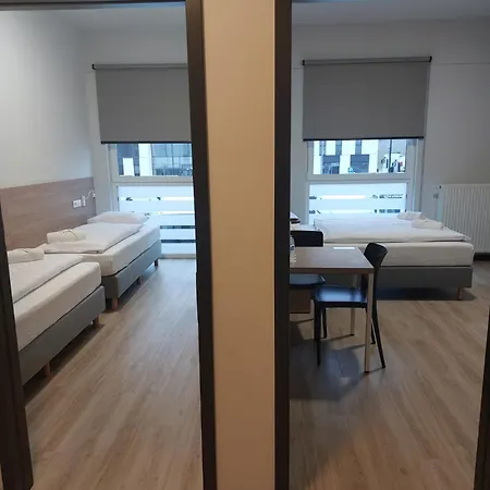 Centrum Szkoleniowo - Noclegowe Hhm Hegelmann O Apartment Zgorzelec