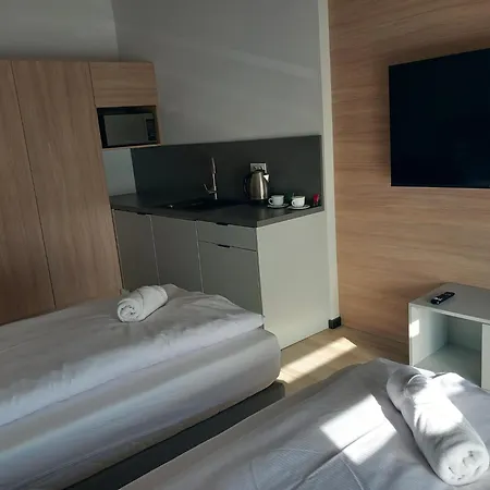 Centrum Szkoleniowo - Noclegowe Hhm Hegelmann O Appartamento *