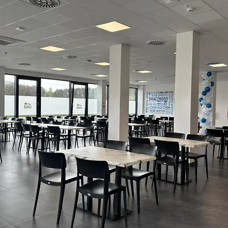 公寓 Centrum Szkoleniowo - Noclegowe Hhm Hegelmann O *