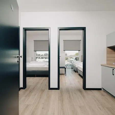 Apartment Centrum Szkoleniowo - Noclegowe Hhm Hegelmann O *