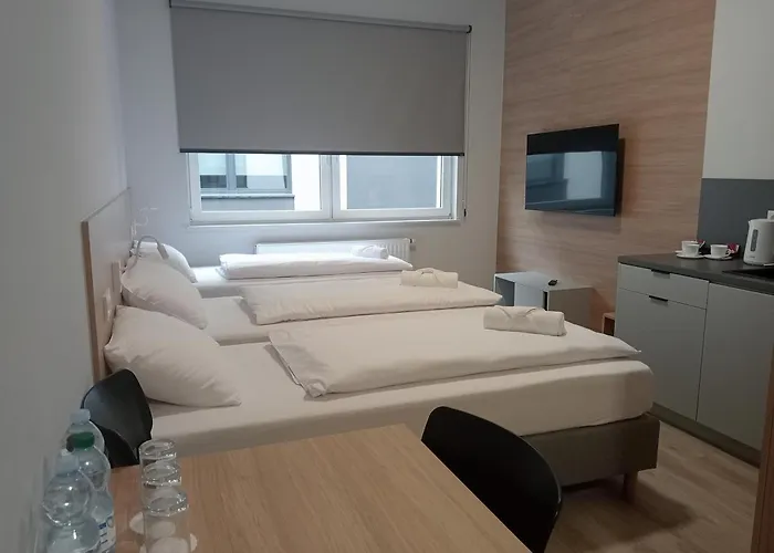 Centrum Szkoleniowo - Noclegowe Hhm Hegelmann O *