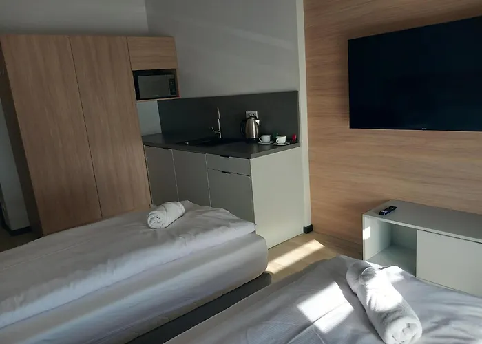 Centrum Szkoleniowo - Noclegowe Hhm Hegelmann O דירה *