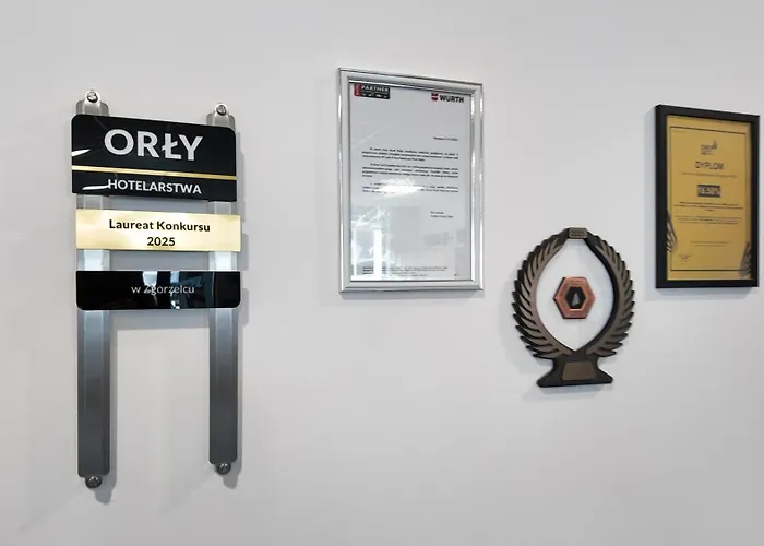 Centrum Szkoleniowo - Noclegowe Hhm Hegelmann O דירה